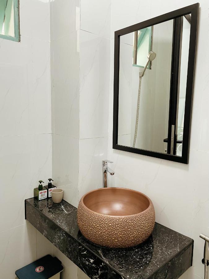 Under The Sun Homestay Hue Exterior photo