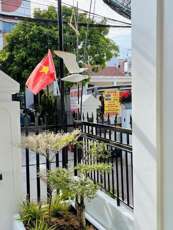 Under The Sun Homestay Hue Exterior photo